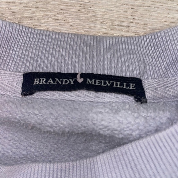 Brandy Melville Crewneck - Picture 3 of 4